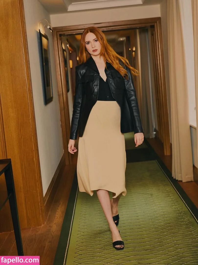 Karen Gillan Onlyfans Photo Gallery 