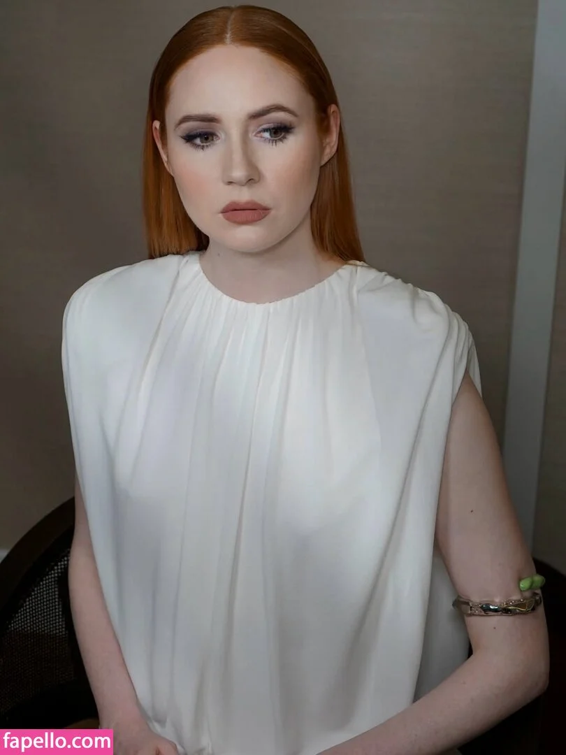 Karen Gillan Onlyfans Photo Gallery 