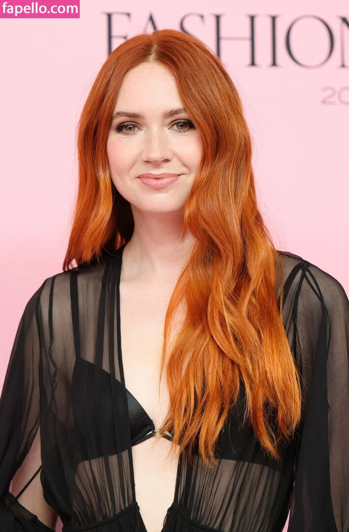 Karen Gillan Onlyfans Photo Gallery 