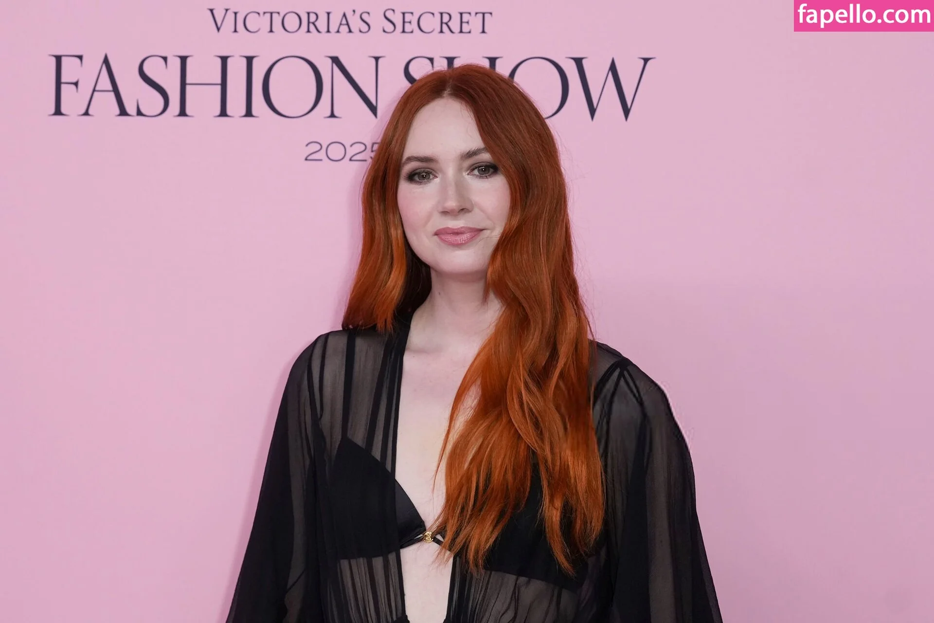 Karen Gillan Onlyfans Photo Gallery 