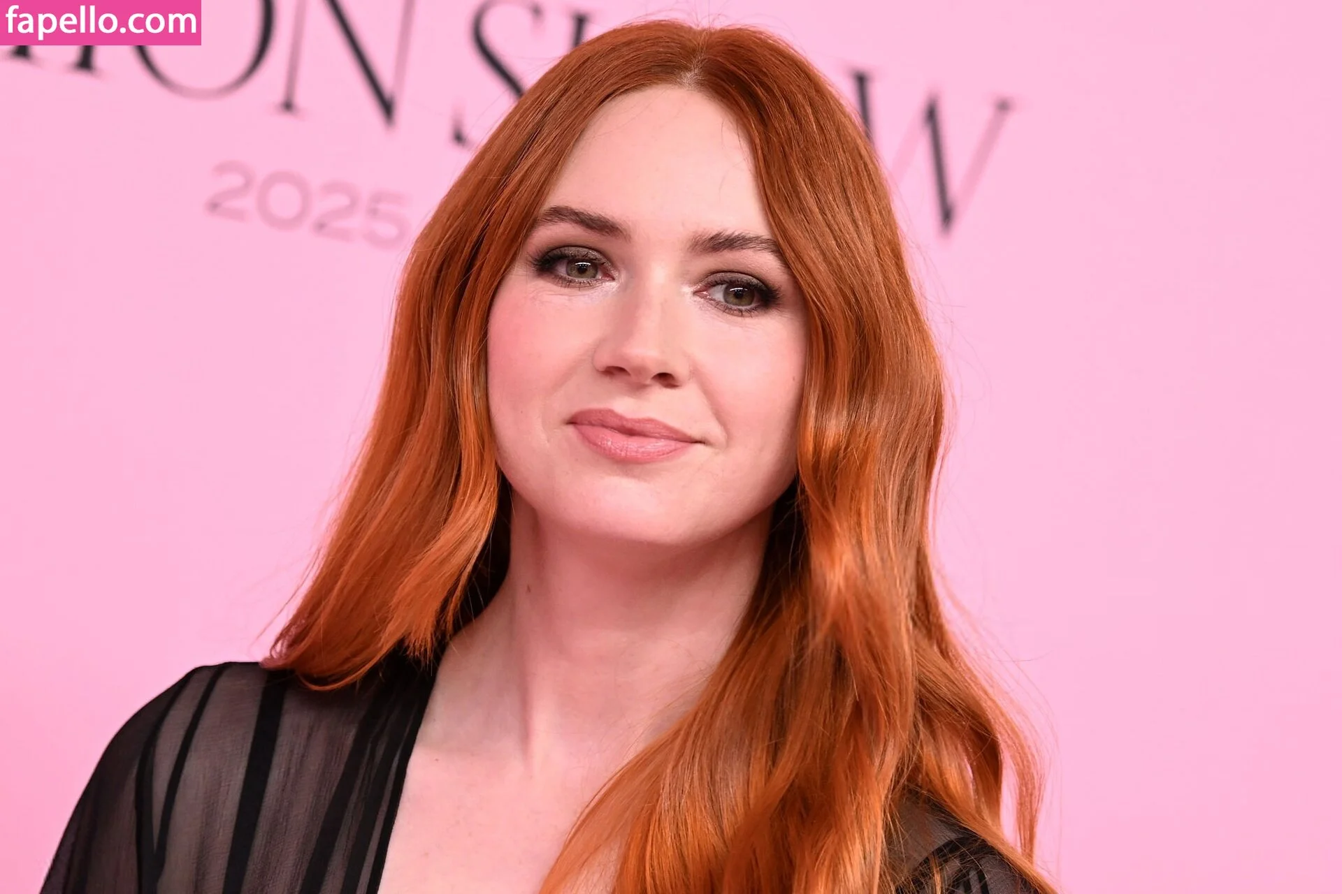 Karen Gillan Onlyfans Photo Gallery 