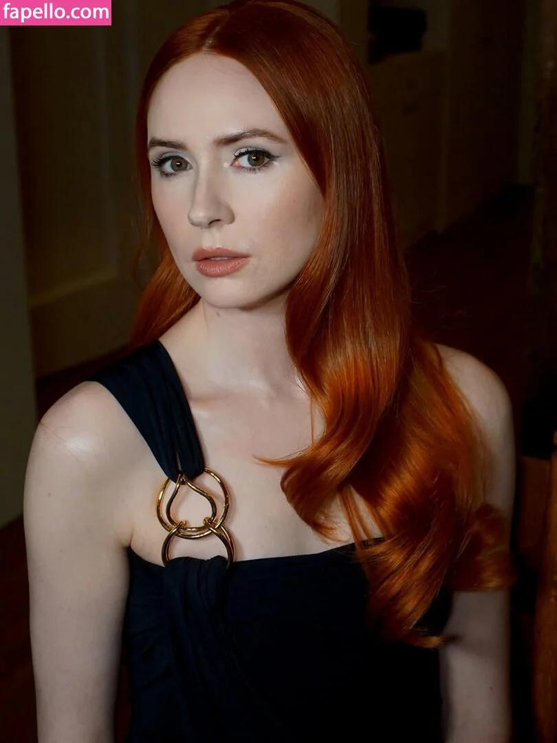 Karen Gillan Onlyfans Photo Gallery 