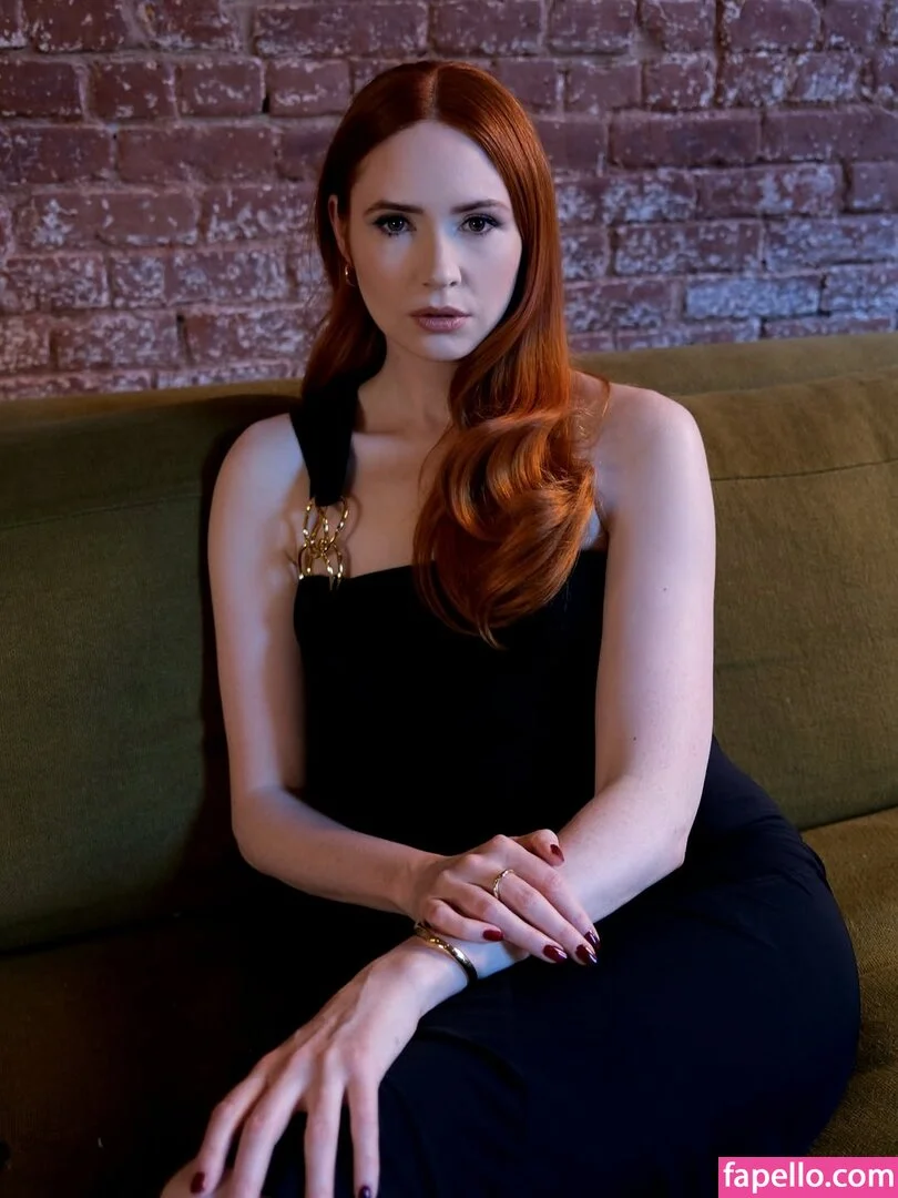 Karen Gillan Onlyfans Photo Gallery 