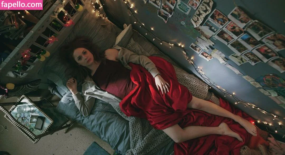 Karen Gillan Onlyfans Photo Gallery 