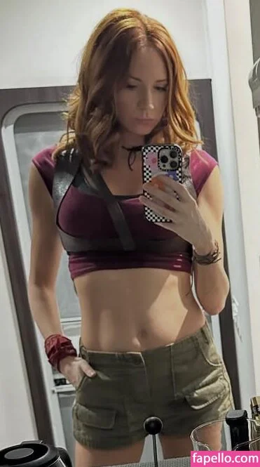 Karen Gillan Onlyfans Photo Gallery 