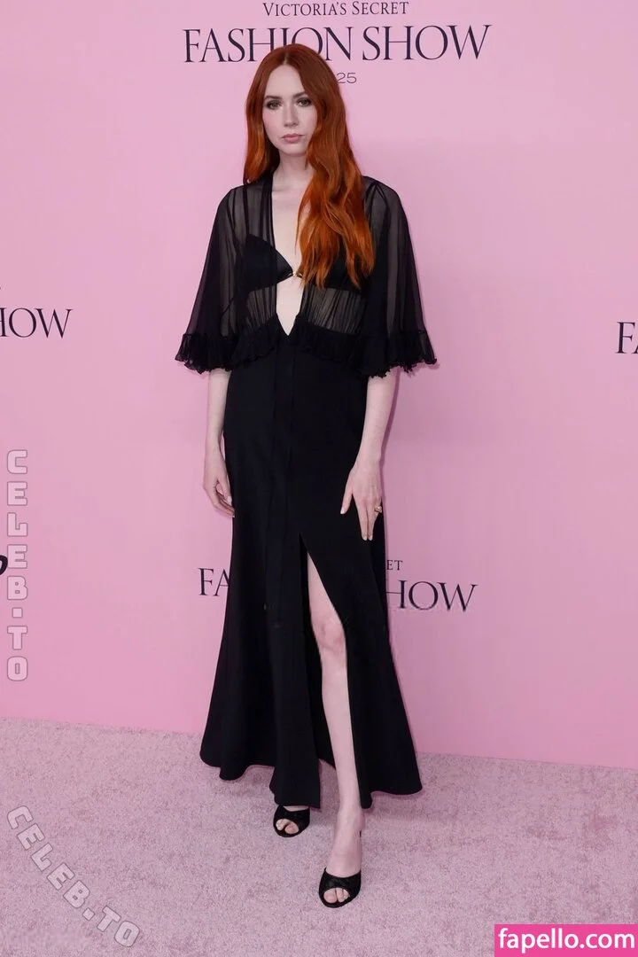 Karen Gillan Onlyfans Photo Gallery 