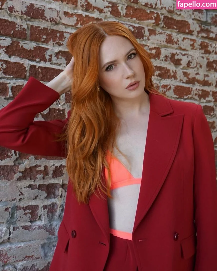 Karen Gillan Onlyfans Photo Gallery 