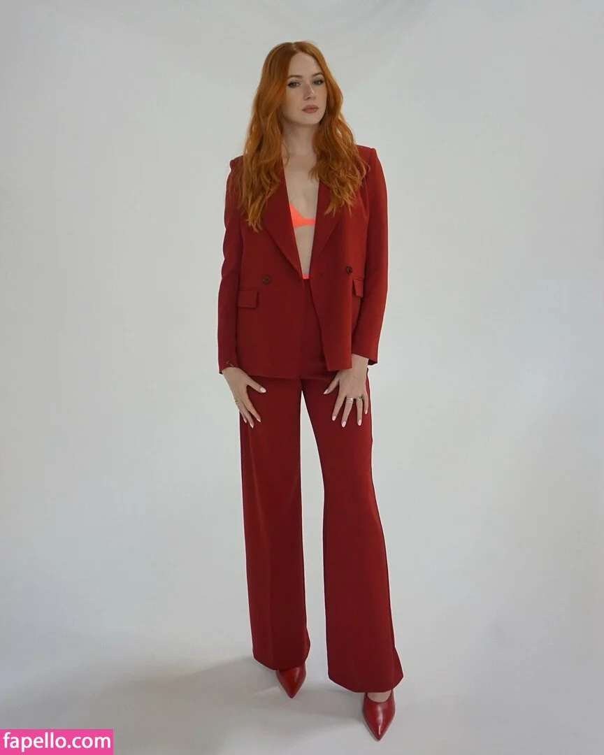 Karen Gillan Onlyfans Photo Gallery 