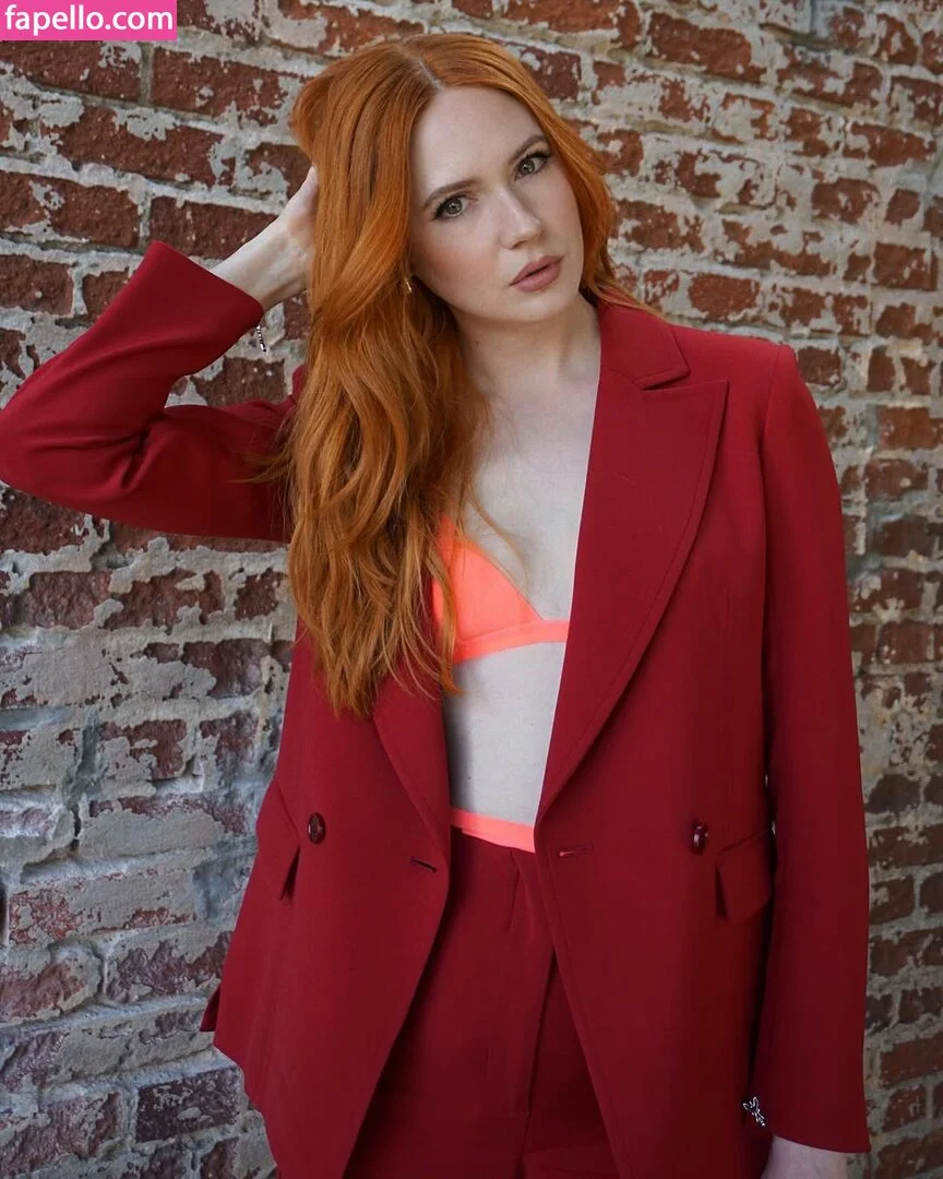 Karen Gillan Onlyfans Photo Gallery 