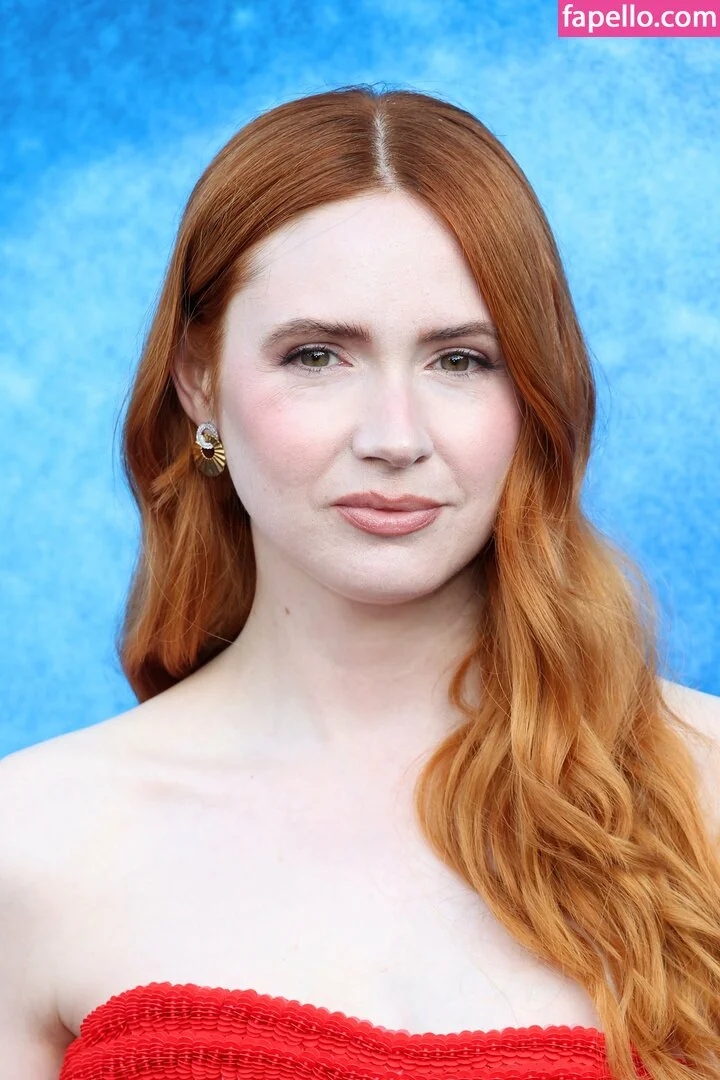Karen Gillan Onlyfans Photo Gallery 