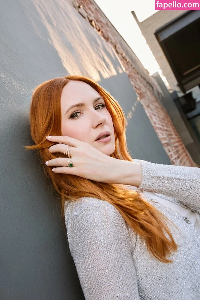 Karen Gillan Onlyfans Photo Gallery 