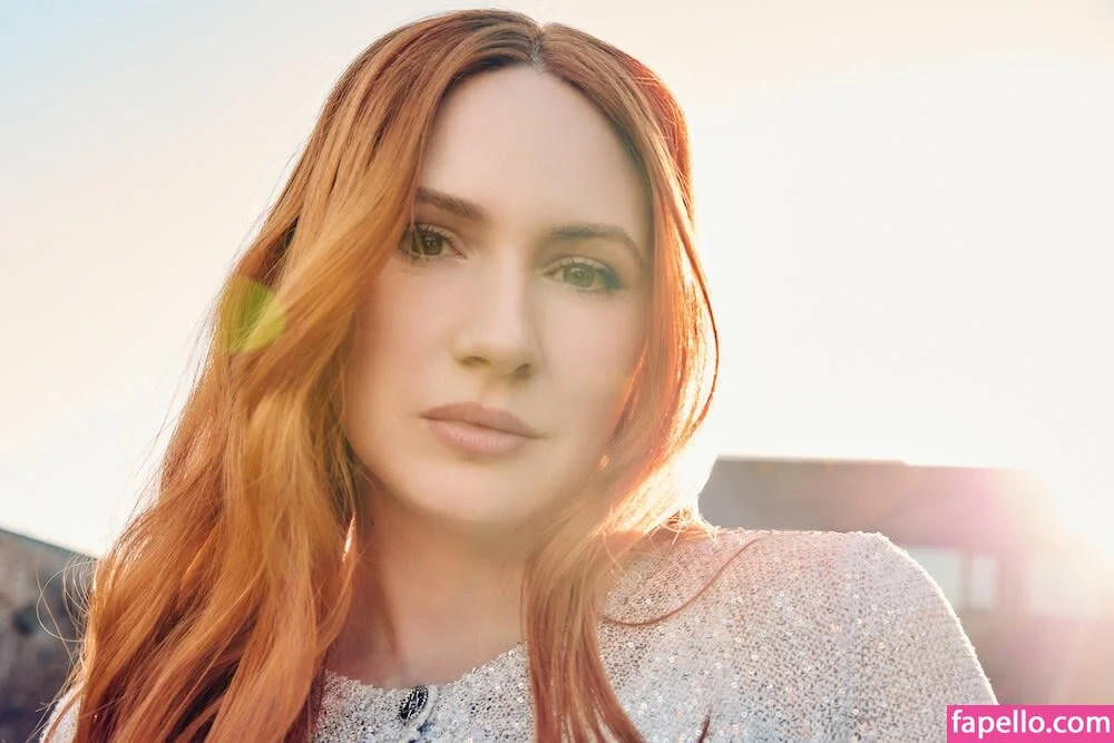 Karen Gillan Onlyfans Photo Gallery 