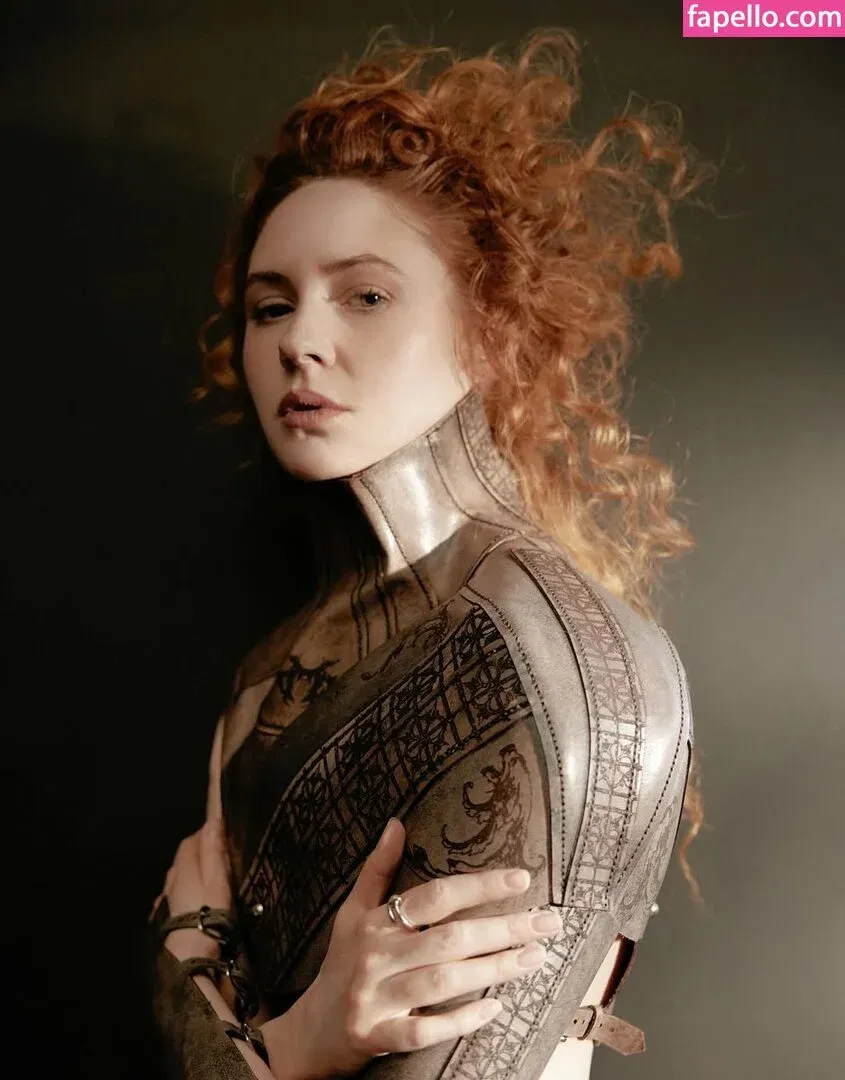 Karen Gillan Onlyfans Photo Gallery 