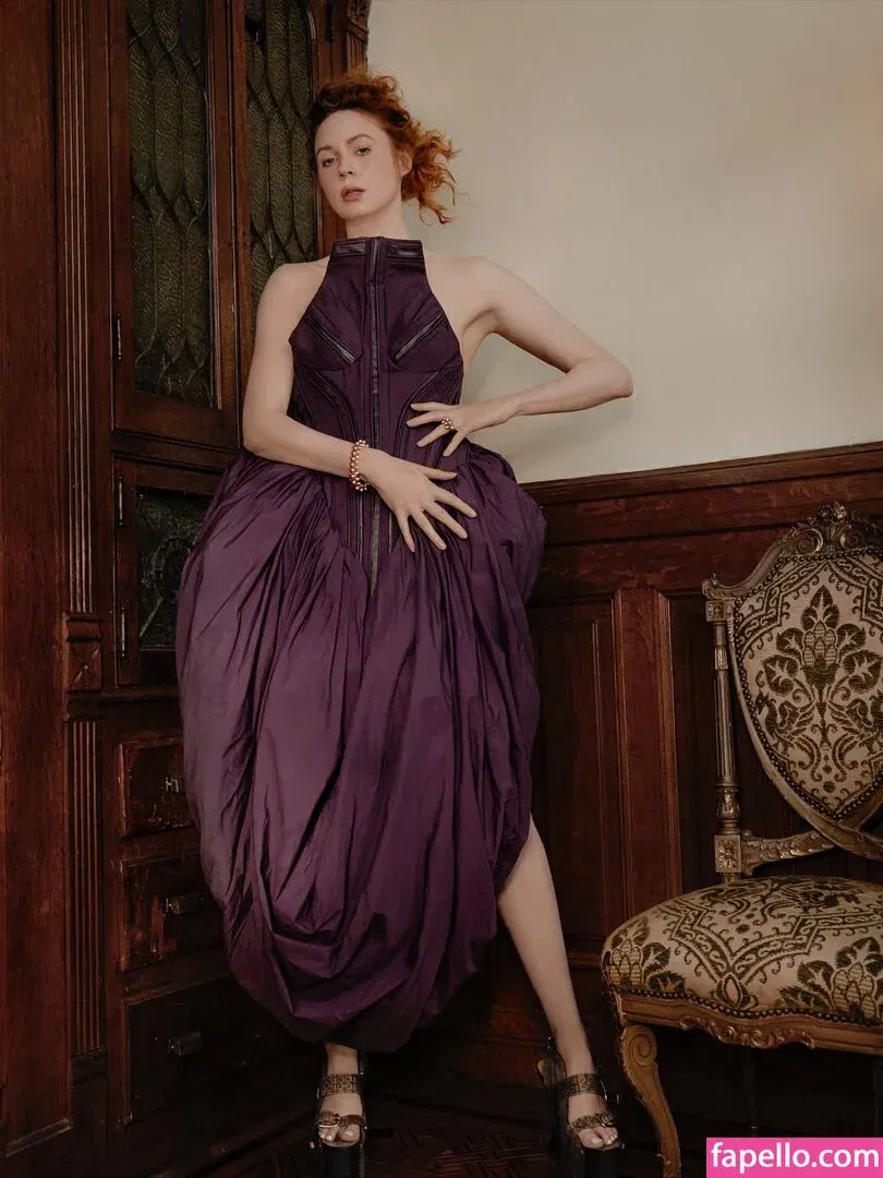 Karen Gillan Onlyfans Photo Gallery 