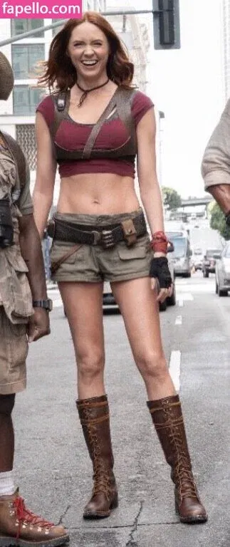 Karen Gillan Onlyfans Photo Gallery 