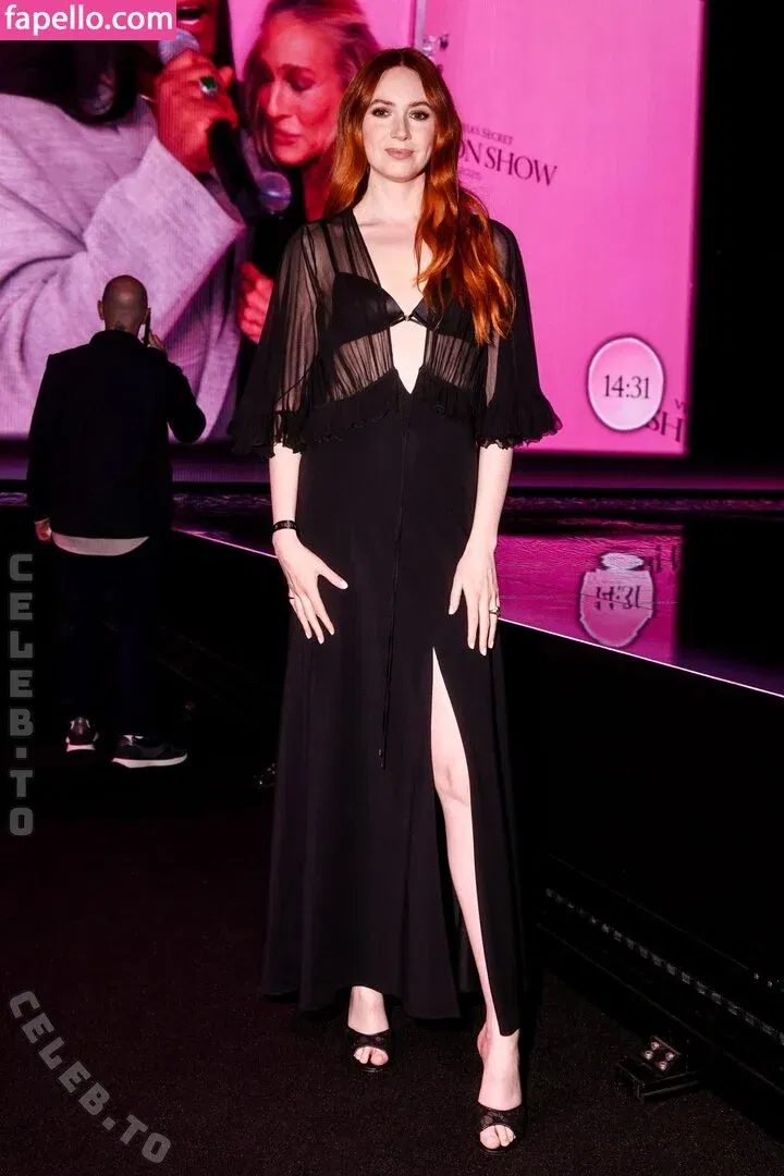 Karen Gillan Onlyfans Photo Gallery 