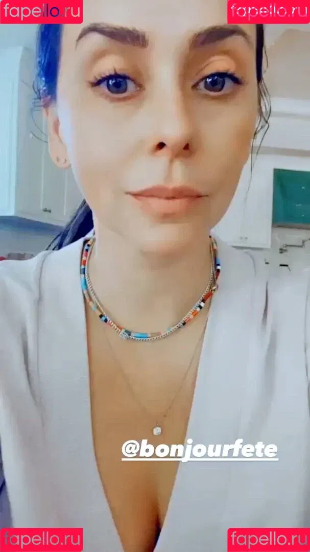 Jennifer Love Hewitt Onlyfans Photo Gallery 