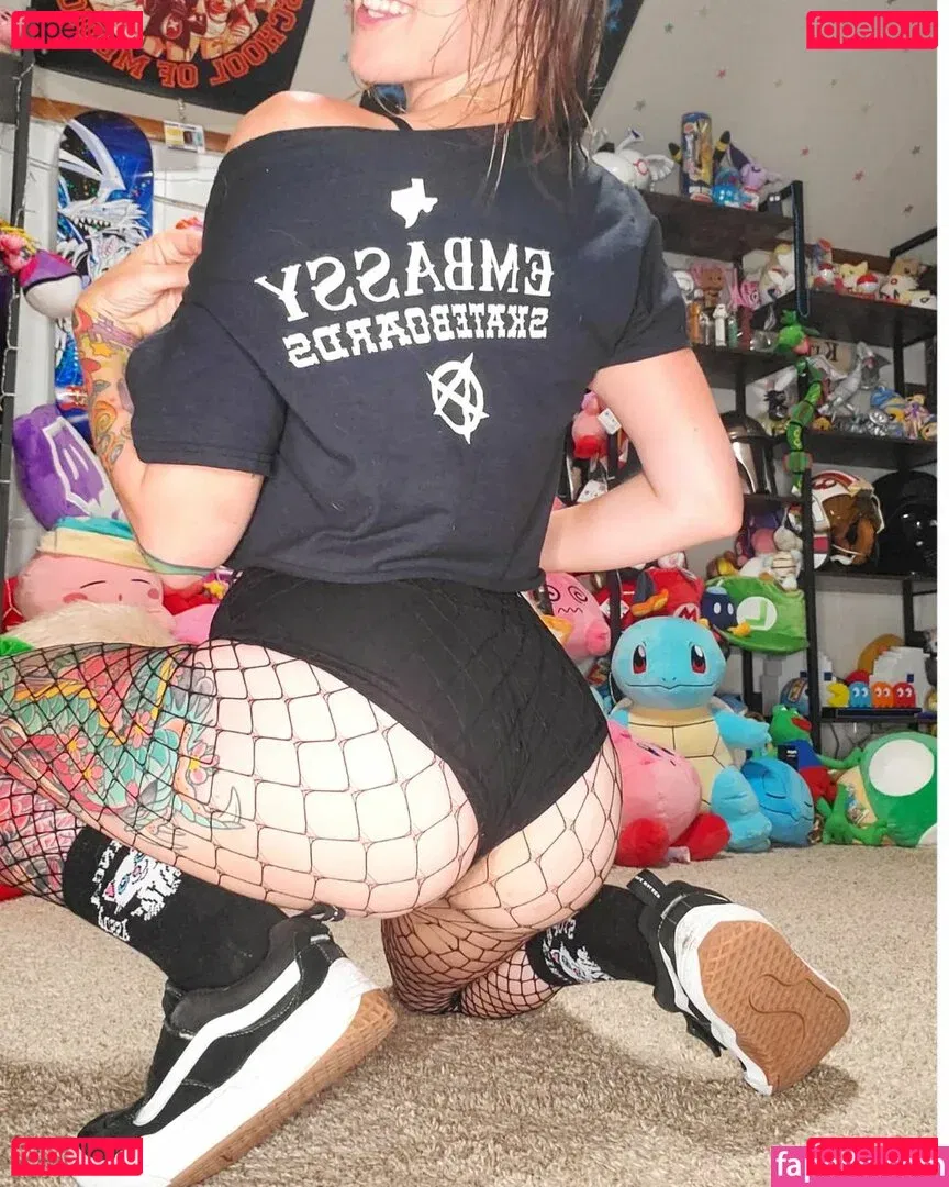 KittyKrystl Onlyfans Photo Gallery 