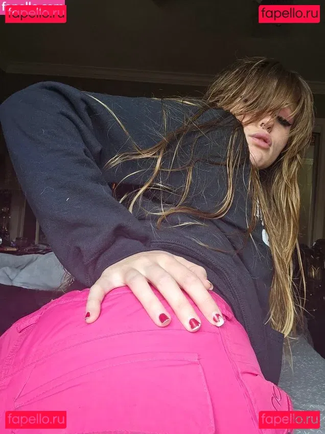 KittyKrystl Onlyfans Photo Gallery 