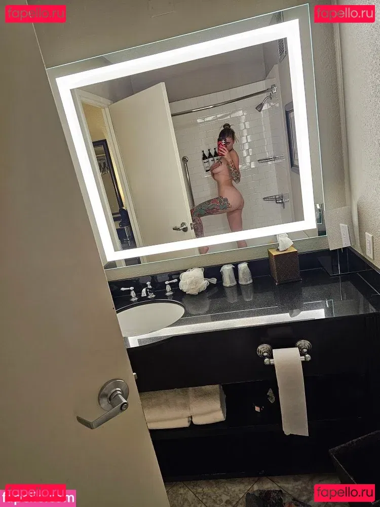 KittyKrystl Onlyfans Photo Gallery 