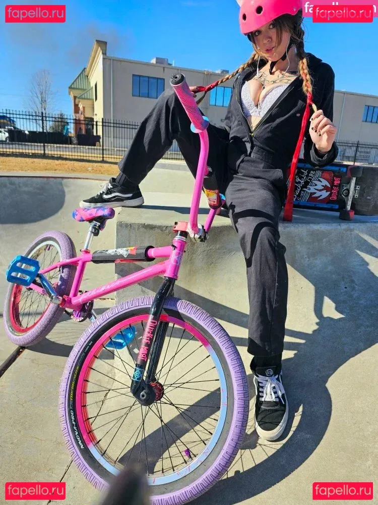 KittyKrystl Onlyfans Photo Gallery 