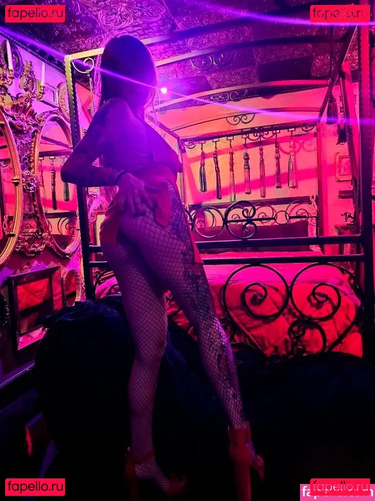 KittyKrystl Onlyfans Photo Gallery 