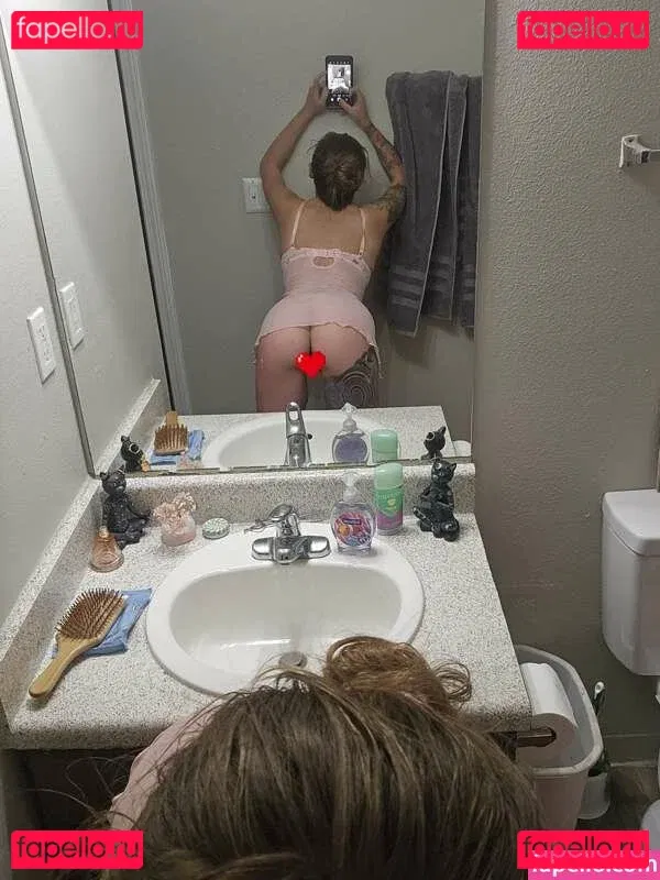 KittyKrystl Onlyfans Photo Gallery 