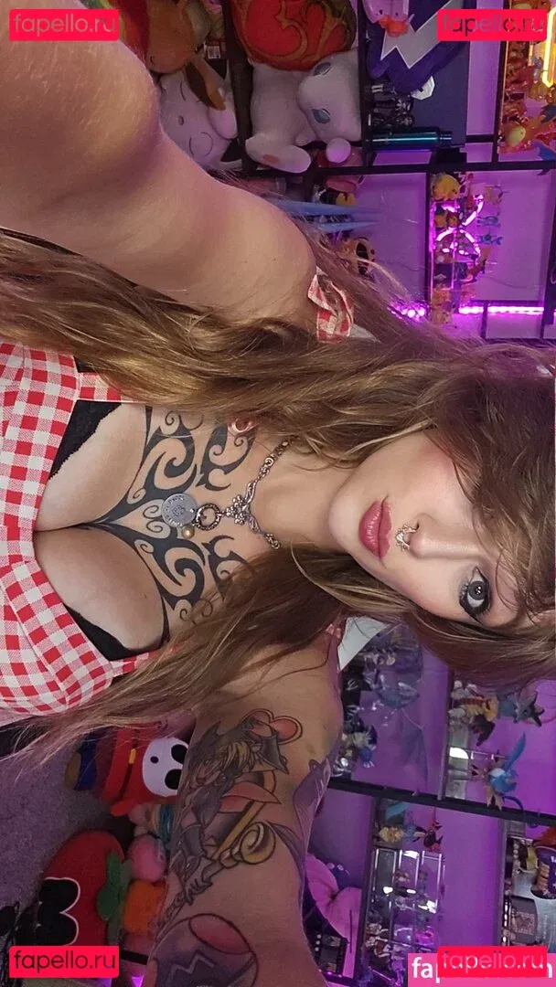 KittyKrystl Onlyfans Photo Gallery 