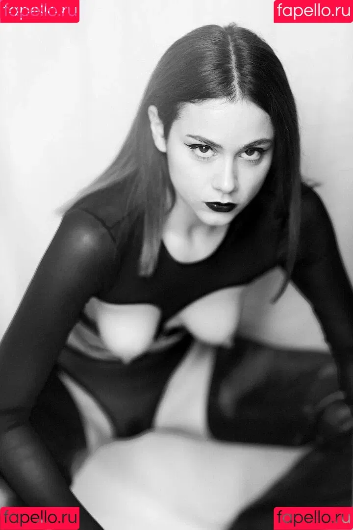 Nausicaa Yami Onlyfans Photo Gallery 