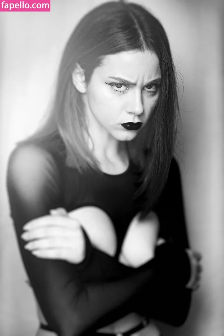 Nausicaa Yami Onlyfans Photo Gallery 