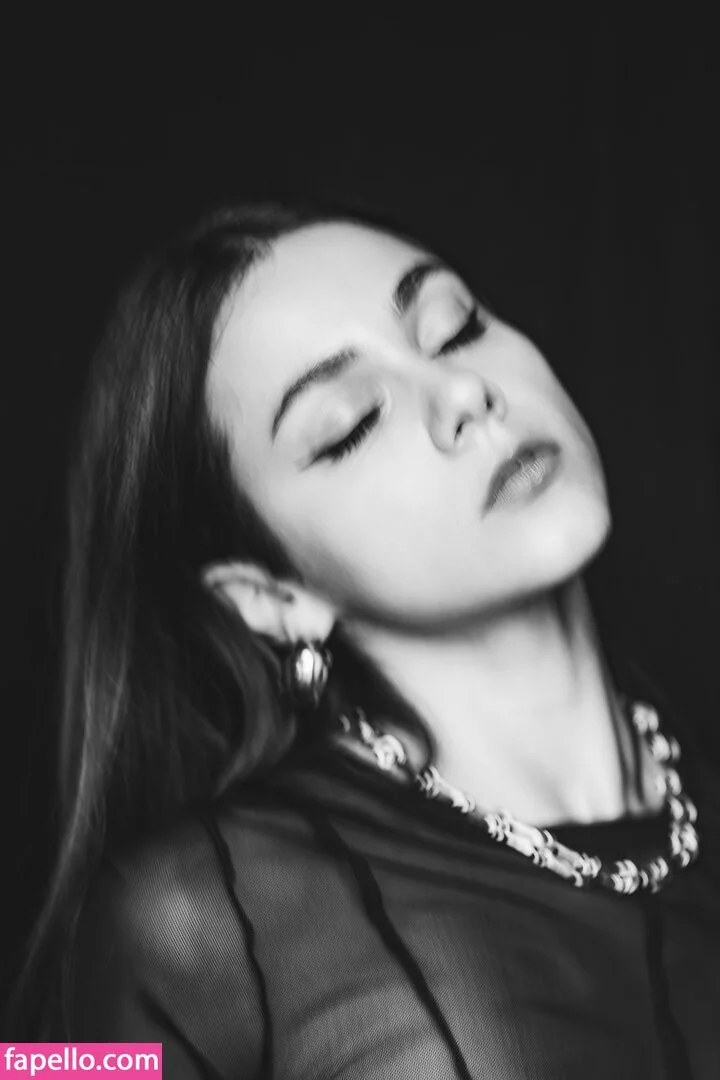 Nausicaa Yami Onlyfans Photo Gallery 