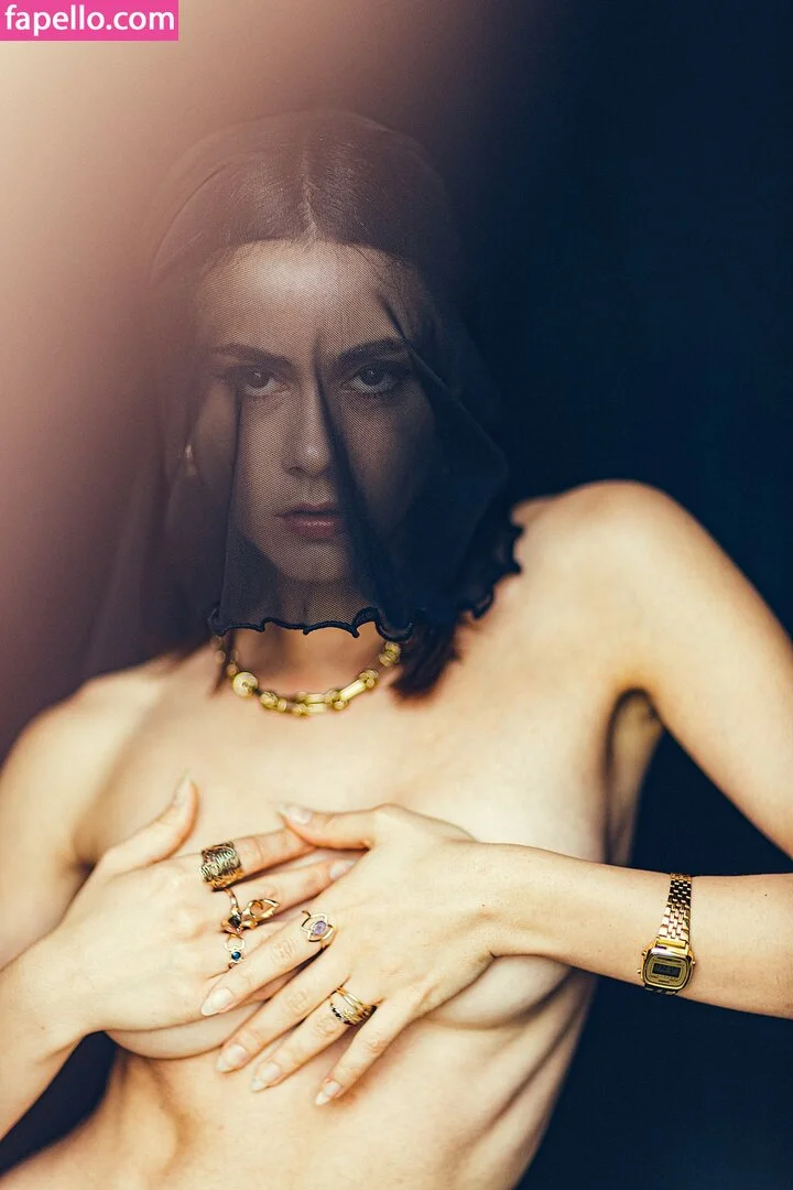 Nausicaa Yami Onlyfans Photo Gallery 