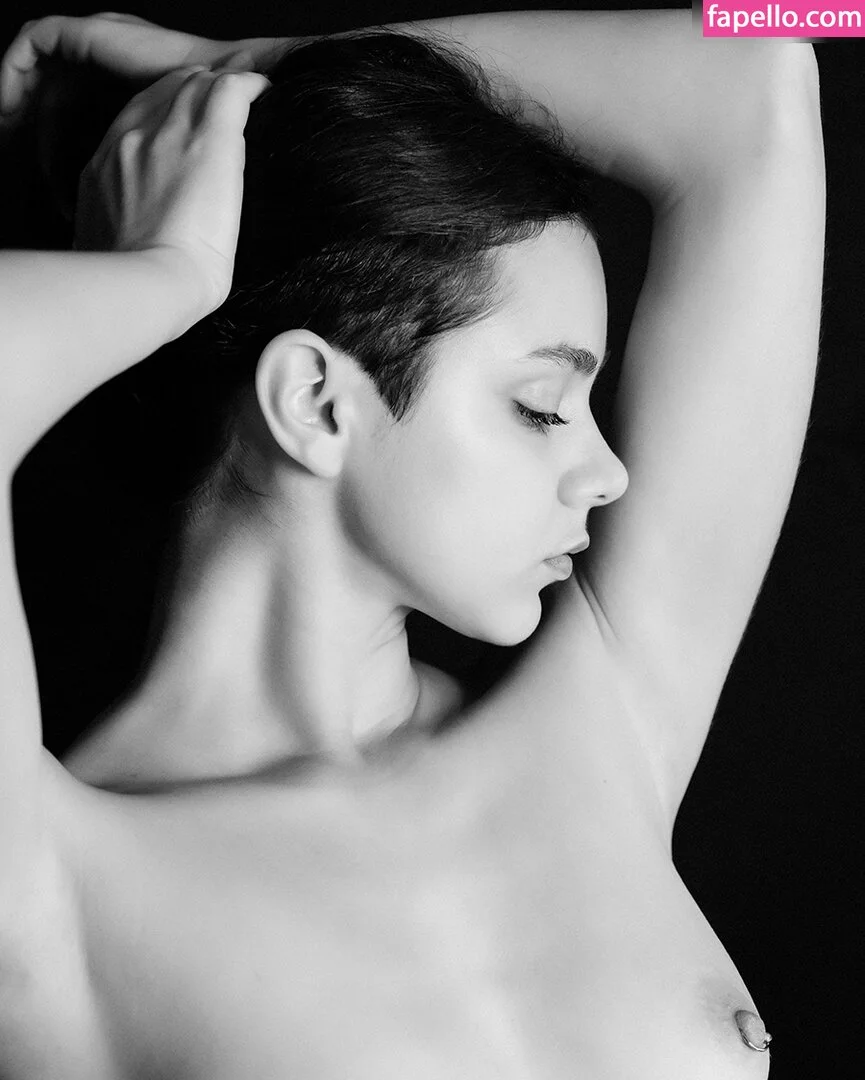 Nausicaa Yami Onlyfans Photo Gallery 