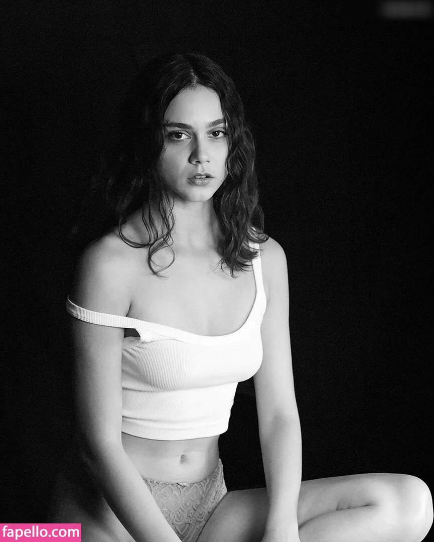 Nausicaa Yami Onlyfans Photo Gallery 