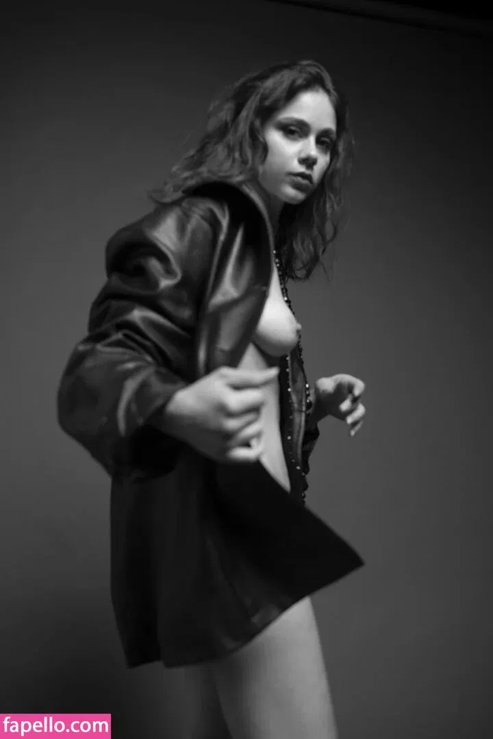 Nausicaa Yami Onlyfans Photo Gallery 