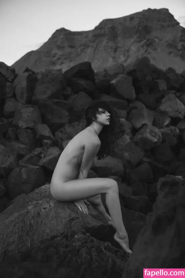 Nausicaa Yami Onlyfans Photo Gallery 