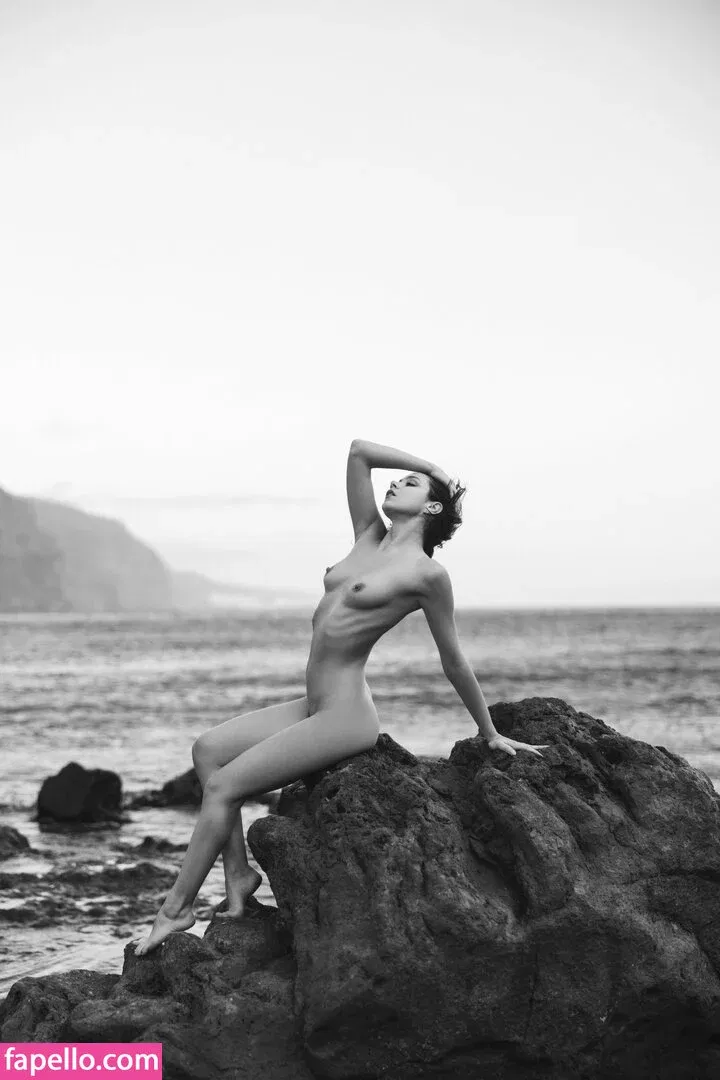 Nausicaa Yami Onlyfans Photo Gallery 