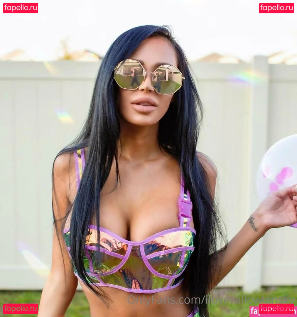 ilovewillowlansky Onlyfans Photo Gallery 