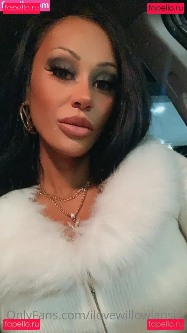 ilovewillowlansky Onlyfans Photo Gallery 