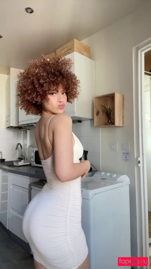 Tara Tainton Onlyfans Photo Gallery 