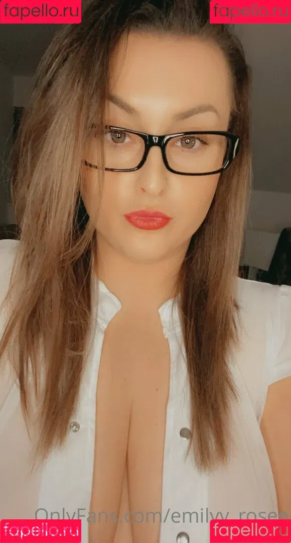 emilyy_rosee Onlyfans Photo Gallery 