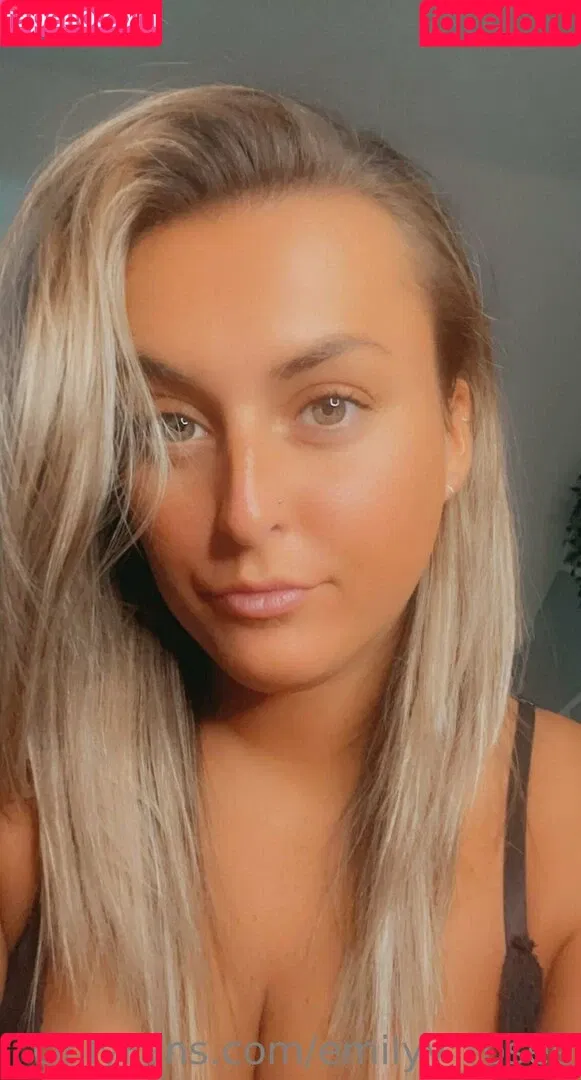 emilyy_rosee Onlyfans Photo Gallery 