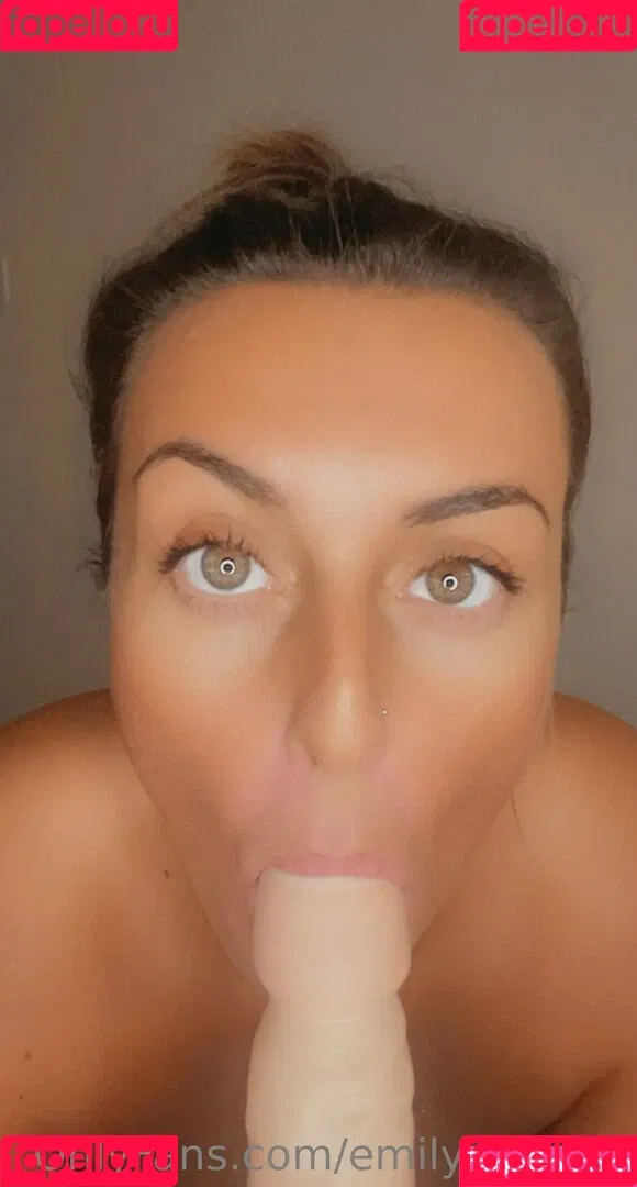 emilyy_rosee Onlyfans Photo Gallery 