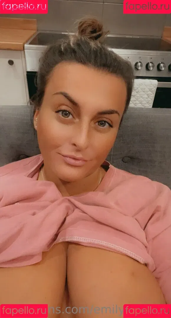 emilyy_rosee Onlyfans Photo Gallery 