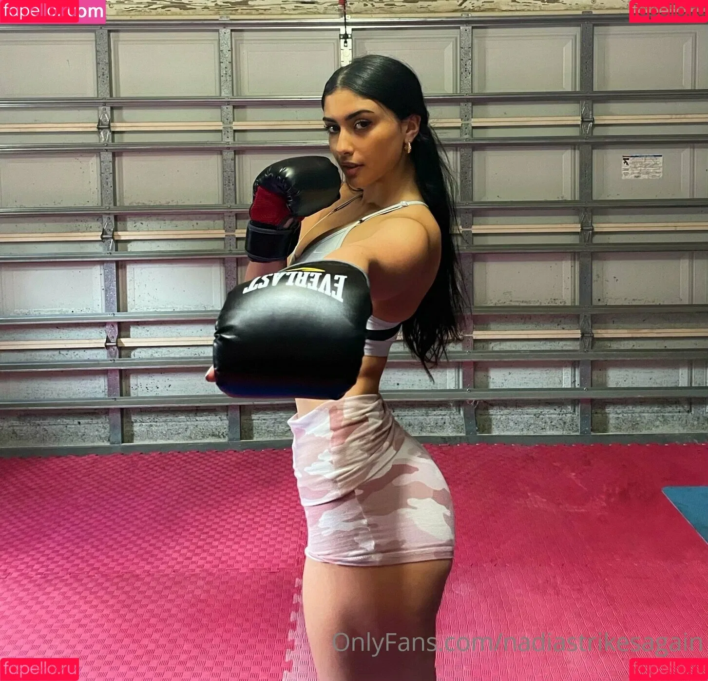 nadiastrikesagain Onlyfans Photo Gallery 