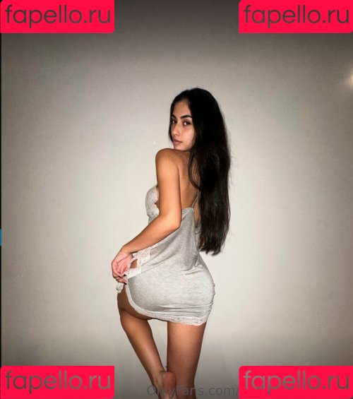 nadiastrikesagain Onlyfans Photo Gallery 