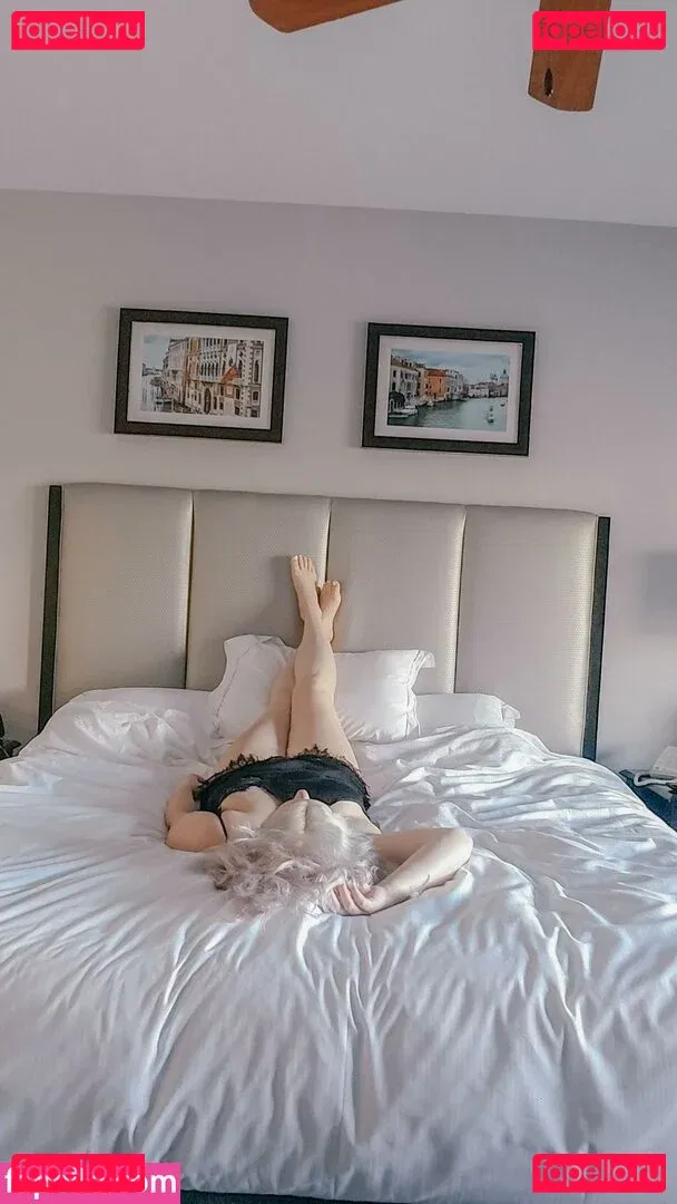 RoslynTaber Onlyfans Photo Gallery 