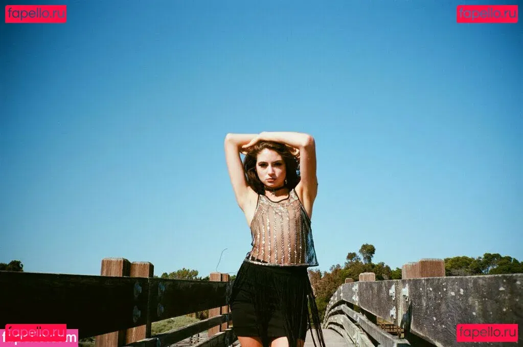 Celeste Leona Traxler Onlyfans Photo Gallery 