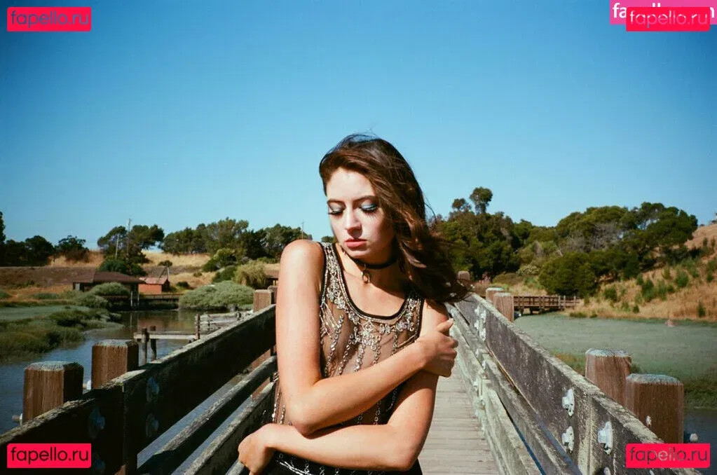 Celeste Leona Traxler Onlyfans Photo Gallery 