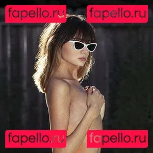 Celeste Leona Traxler Onlyfans Photo Gallery 